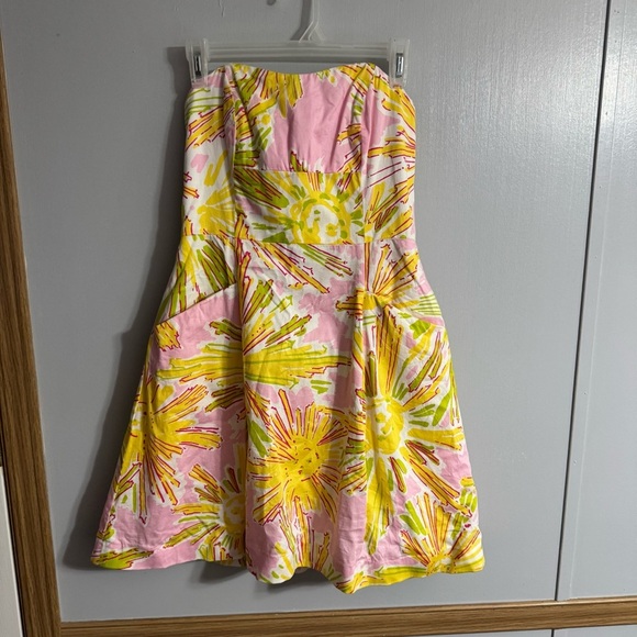 Lilly Pulitzer Pink and Yellow Strapless Mini Dress Size 6 - Picture 1 of 8